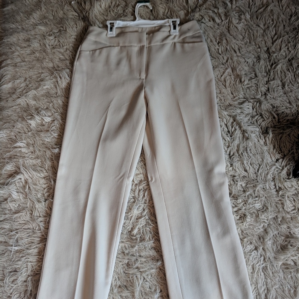 Anne Klein Cream Pant Size 6